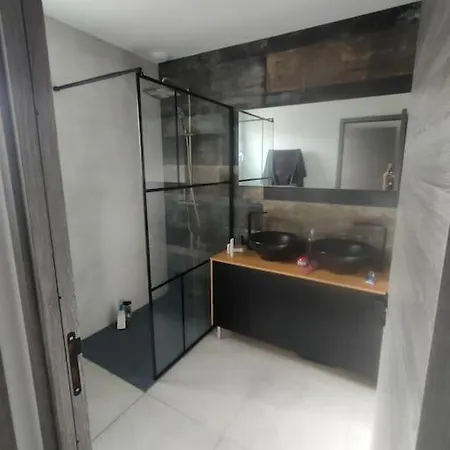 Maison Plain-pied Moderne Villa