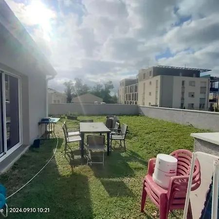 Maison Plain-pied Moderne Villa